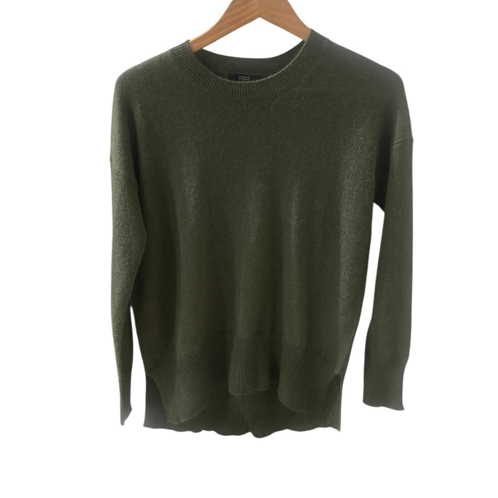 Tahari Olive Green Women's Lightweight Crew Neck Cashmere Sweater